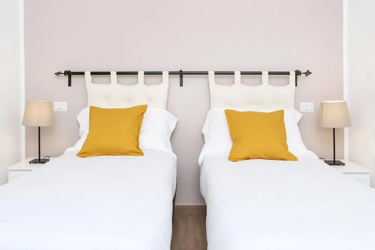 Residenza Toledo By Wonderful Italy Daire Napoli 0*,  İtalya